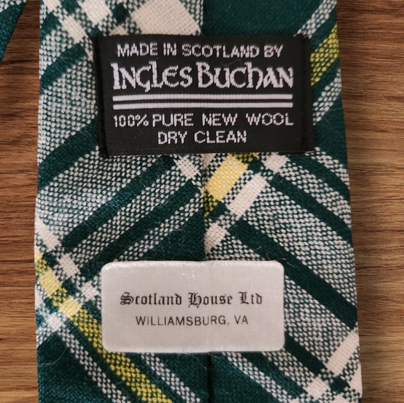 Ingles Buchan 100% Wool Cape Breton Tartan Green and Yellow Plaid Necktie. - Picture 2 of 5